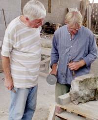 Wolfgang Sandt will show the participants of his sculpting workshop, step by step, how to create their own, unique stone sculptures